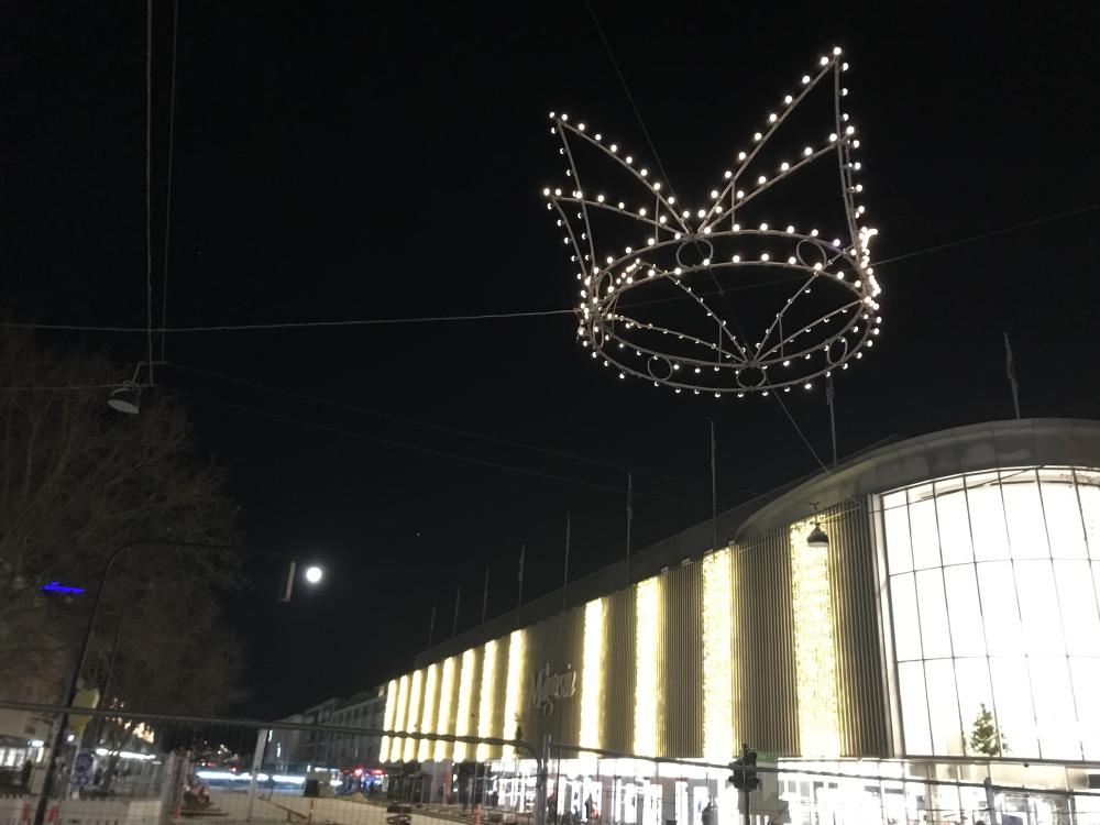 Nu er det december, og julefreden har sænket sig over letbanebyggeri i Lyngby C