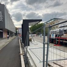 Klampenborgvej 2. september 2024 - Opsætning af Lyngby Centrum Station.