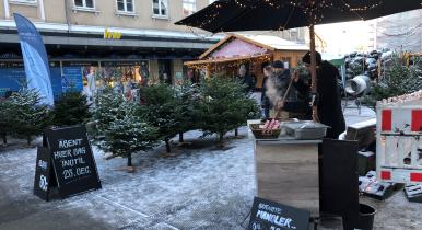 Jul under Kronen: Julestemning til duften af gran og brændte mandler midt i Kgs. Lyngby 2.-23. dec.