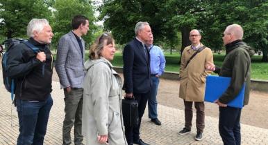 En delegation fra Lyngby-Taarbæk Kommune bestående af politikere og adm. medarbejdere på studietur til Odense Letbane tirsdag 23. maj